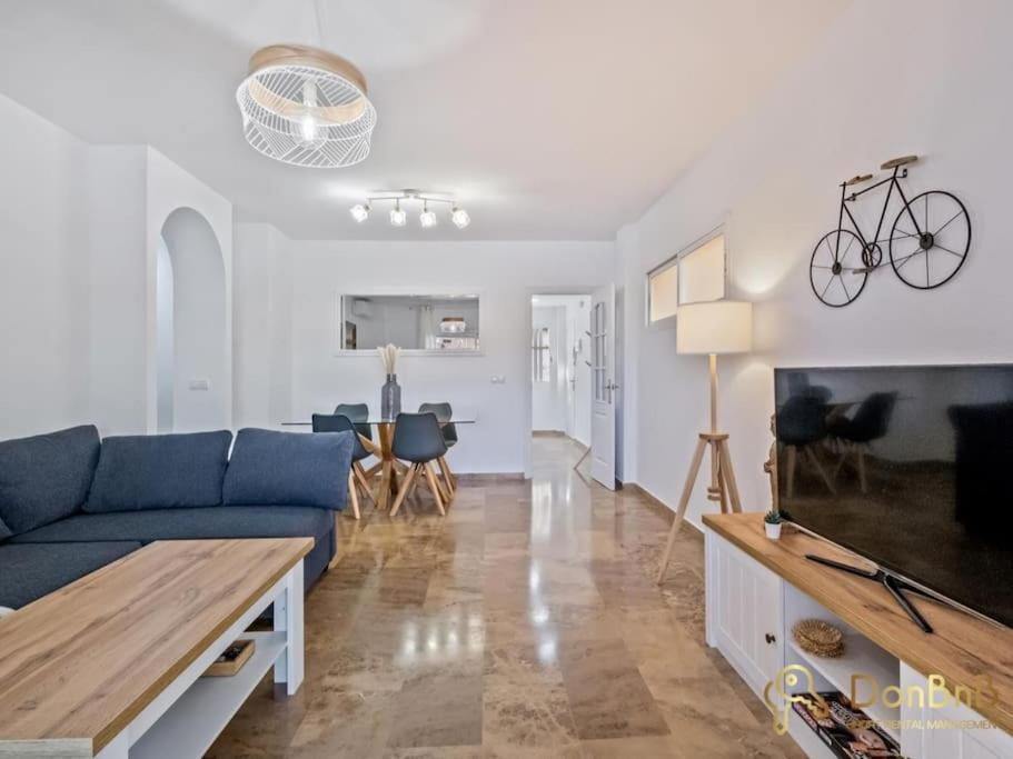 Apartamento Cerca De La Playa En Las Lagunas De Mijas Фуэнхирола Экстерьер фото