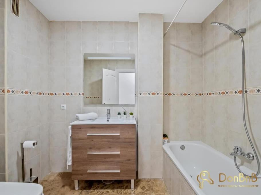 Apartamento Cerca De La Playa En Las Lagunas De Mijas Фуэнхирола Экстерьер фото